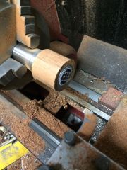 Gearnob start To turn down On lathe